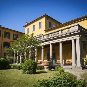 https://ostello-villa-camerata-hostel.it-tuscanyhotel.com