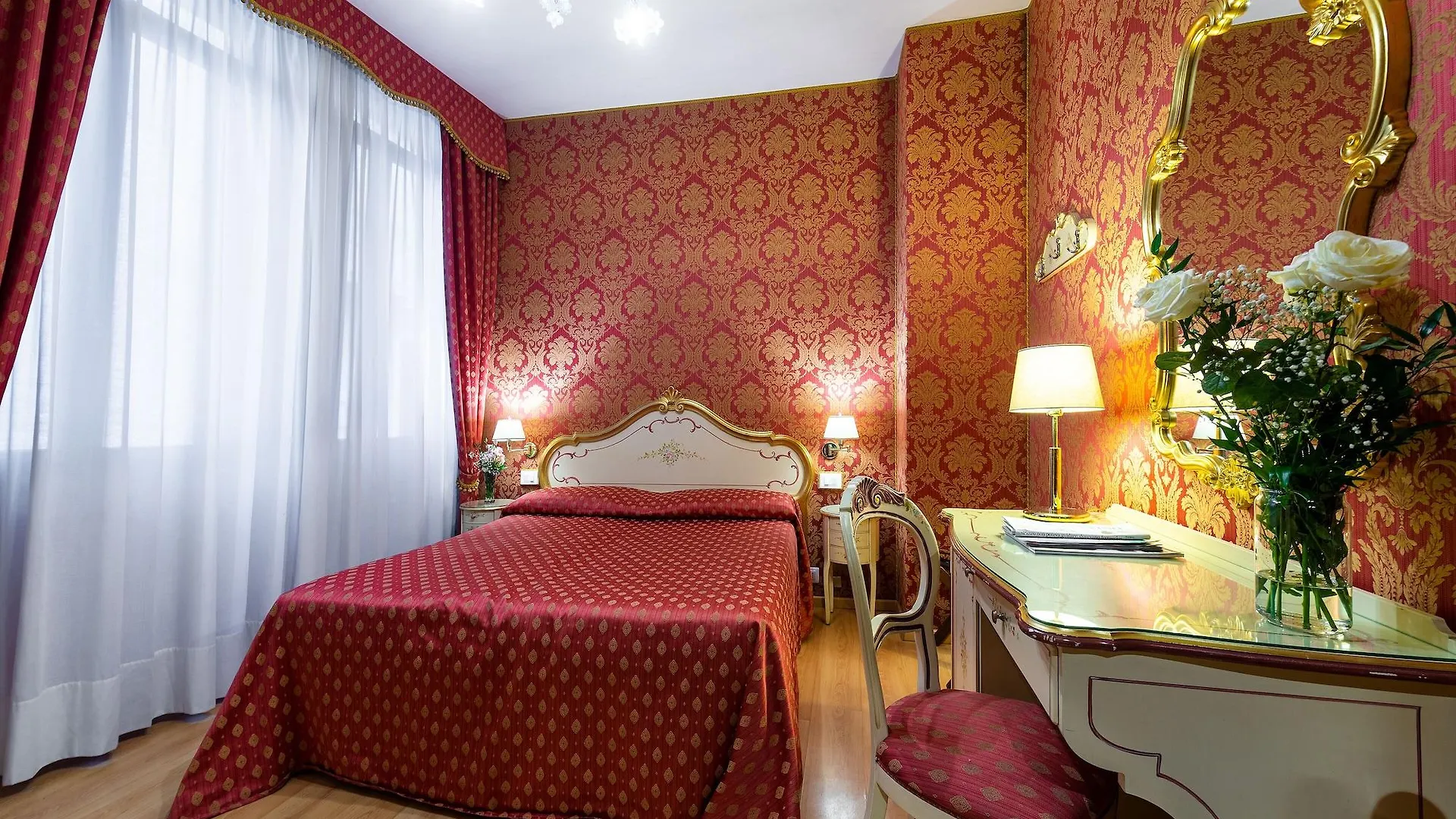***  Al Gazzettino Hotel Venice Italy